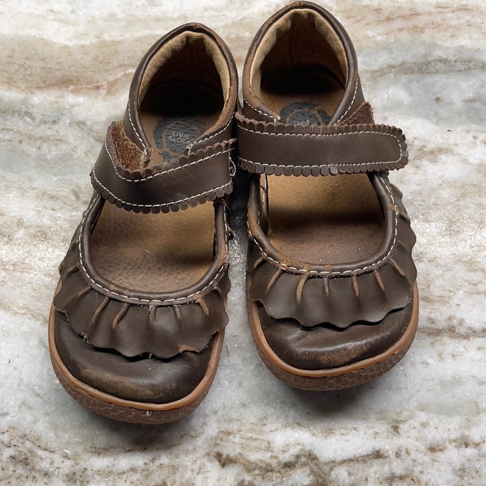 Live and Luca girls shoes size 9